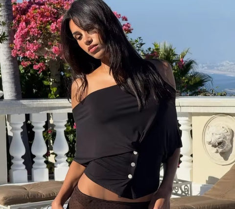 New One Shoulder Draped Ruched Waist Button Crop Top CODE: KAR4795
