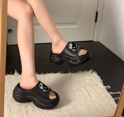 New Fashion Hello Kitty Eva Slippers CODE: KAR4815
