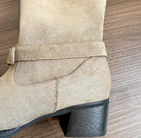 New Belt Strap Knee High Square Heel Boots CODE: KAR4855