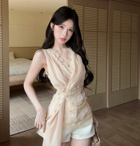 New Fashion Asymmetrical Twist Design Lace Patchwork Tank Top CODE: KAR4973