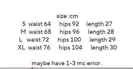 New rhinestone design high waist A-shaped Shorts CODE: KAR1525