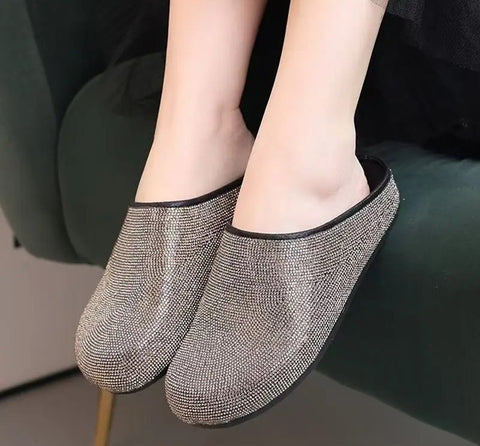 New Luxury Fashionable Anti slip Platform Slippers CODE: KAR5078