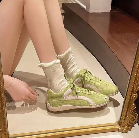 New Lightweight Walking Sneakers CODE: KAR5102