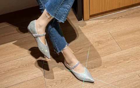 New Pointed Toe Loafers Fashion Rhinestone Flat Bridal Shoes CODE: KAR5125