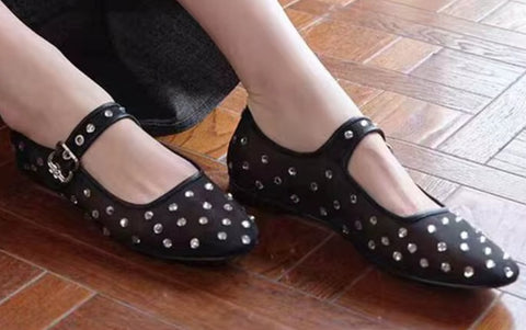 New Mesh Flat Sole Low Heel Commuting Fashionable Shoes CODE: KAR5140