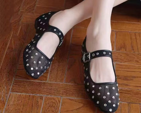 New Mesh Flat Sole Low Heel Commuting Fashionable Shoes CODE: KAR5140