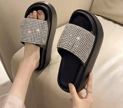 New Thick-soled Casual Outing Wedge Slippers CODE: KAR5150