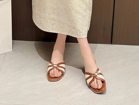 New Fashion Belt Buckle Brand Designer Flats Slippers CODE: KAR5154