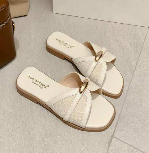 New Fashion Belt Buckle Brand Designer Flats Slippers CODE: KAR5154