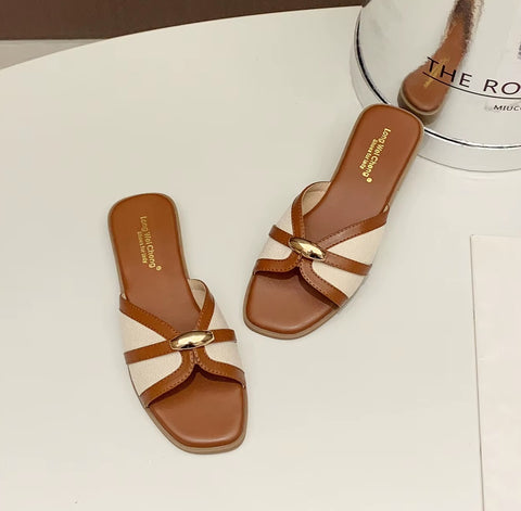 New Fashion Belt Buckle Brand Designer Flats Slippers CODE: KAR5154