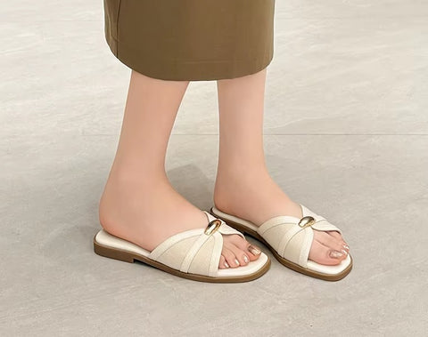 New Fashion Belt Buckle Brand Designer Flats Slippers CODE: KAR5154