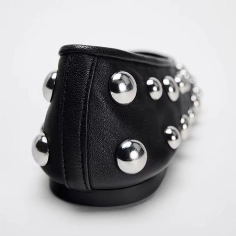 New Rivet Round Head Flat Casual Sneakers Shoes CODE: KAR5170