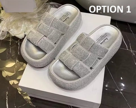 New Thick-soled Open-toe Comfortable Anti-slip Slippers CODE: KAR5177