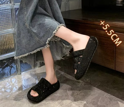 New Thick-soled Open-toe Comfortable Anti-slip Slippers CODE: KAR5177