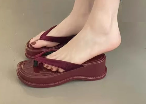 New Fashion Elegant Thick Bottom Flip Flop Slippers CODE: KAR5184