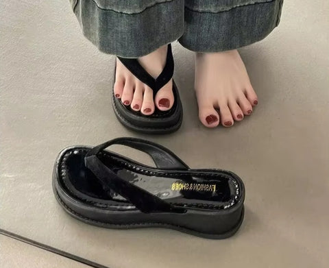 New Fashion Elegant Thick Bottom Flip Flop Slippers CODE: KAR5184