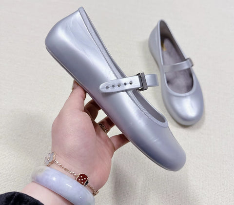 New Round Head Flat Bottom Casual Shoes CODE: KAR5206