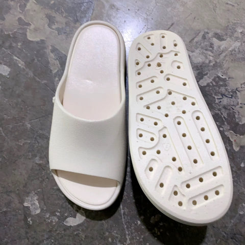 New Fashion Thick Sole Jelly Slide Casual Slippers CODE: KAR5210