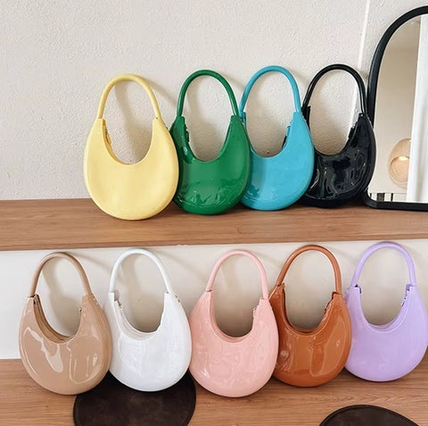 New Fashion Solid Soft Luxury Shoulder Designer Handbag CODE: KAR5211