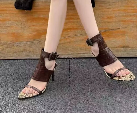 New Pointed Toe Thick Soled with Exposed Toe Heels CODE: KAR5220