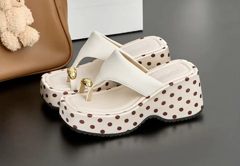 New Thick Bottom Foot-Strap Slippers Sandals CODE: KAR5221