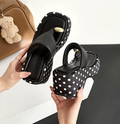 New Thick Bottom Foot-Strap Slippers Sandals CODE: KAR5221