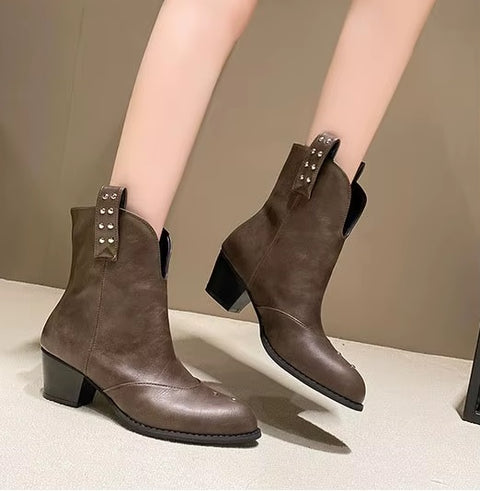 New Punk-style knee-high boots with belt buckle, pointed toe Boots CODE: KAR5266