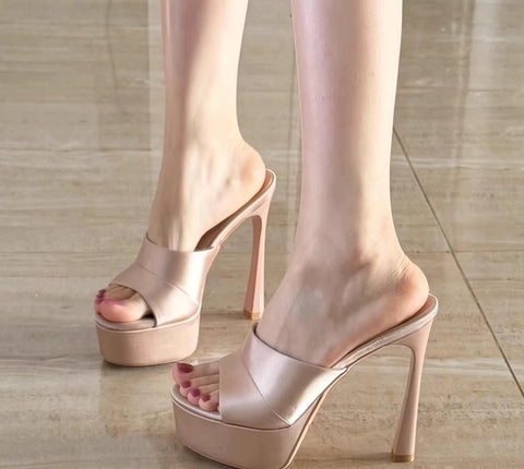 New Elegant, waterproof high-heeled French style, round toe, open-toe Heel CODE: KAR5297