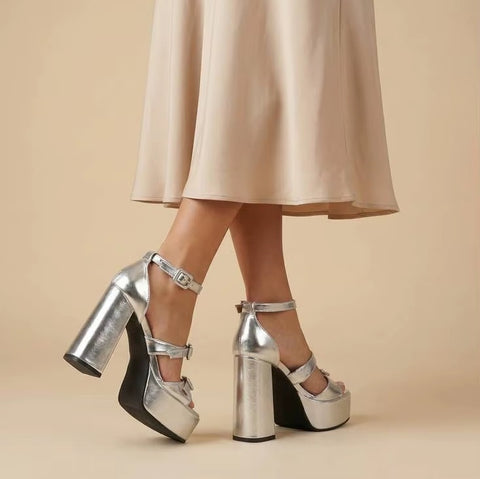 New style fashion thick sole high heel sandal Shoes CODE: KAR5298