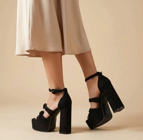New style fashion thick sole high heel sandal Shoes CODE: KAR5298