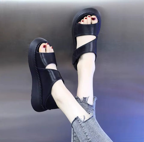 New Adjustable Strap Non Slip Thick Sole Casual Slippers CODE: KAR5307