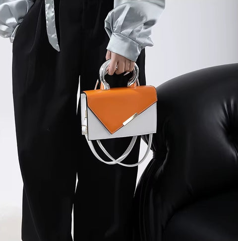 New All-Match European and American Personalized Portable Messenger Bag CODE : KAR3732