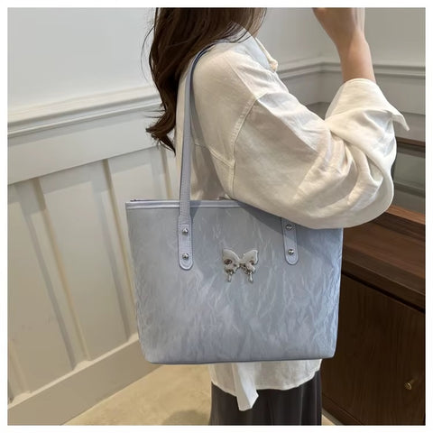 New Casual Large Capacity Butterfly Hardware Shoulder Bag CODE: KAR3735