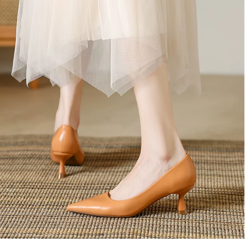 New Fashion High Heels Pointed Toe Pumps Elegant Shoes CODE: KAR3743