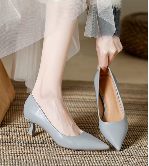 New Fashion High Heels Pointed Toe Pumps Elegant Shoes CODE: KAR3743