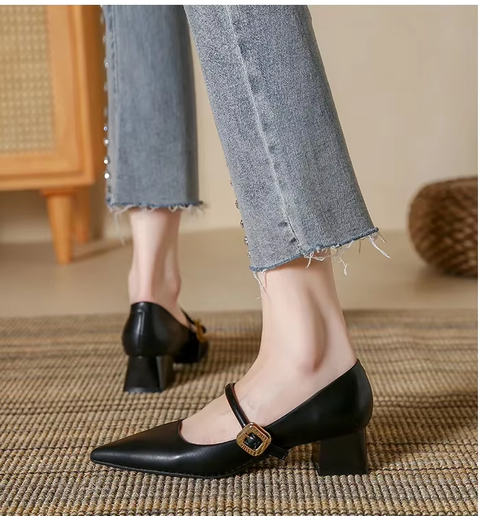 New Fashion Elegant Square Heel Pumps Shoes CODE: KAR3744