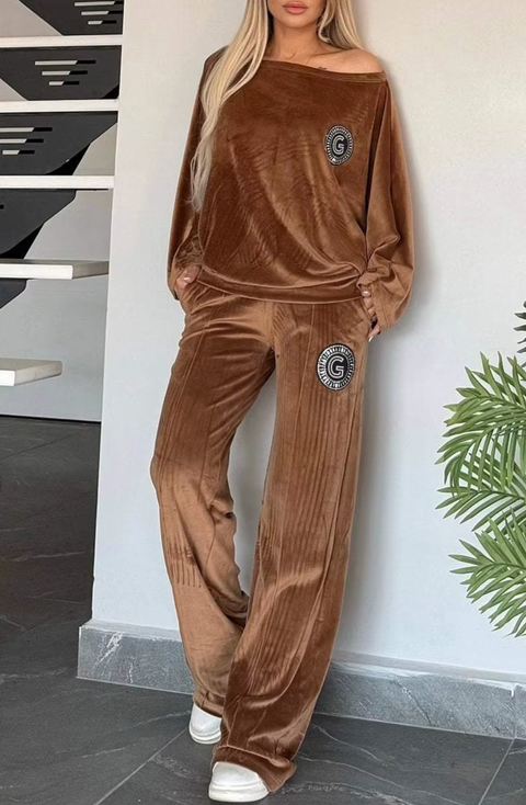 New Fashion Autumn Winter Velvet Solid O-Neck Bat Sleeve Set  CODE: KAR3764
