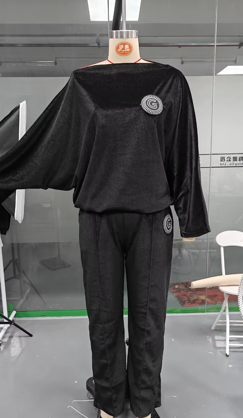 New Fashion Autumn Winter Velvet Solid O-Neck Bat Sleeve Set  CODE: KAR3764