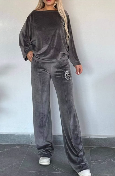 New Fashion Autumn Winter Velvet Solid O-Neck Bat Sleeve Set  CODE: KAR3764