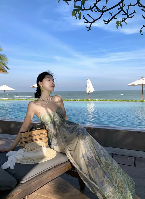 New Long Sleeveless Vacation Beautiful Lace Print Slimming Coastal Style Gown Dress CODE: KAR3768