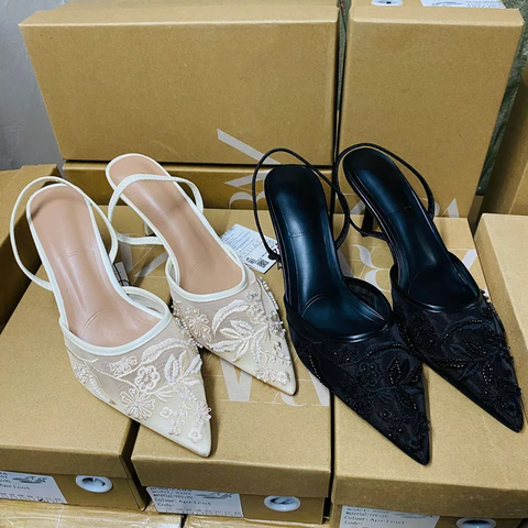 Fashion Elegant Pointed toe Mesh Flowers Embroided  Beading Thin High heels CODE: KAR3831