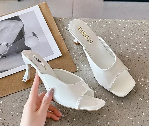 New Patent Leather Heel Sandals CODE: KAR3844