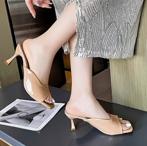 New Patent Leather Heel Sandals CODE: KAR3844