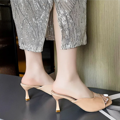 New Patent Leather Heel Sandals CODE: KAR3844