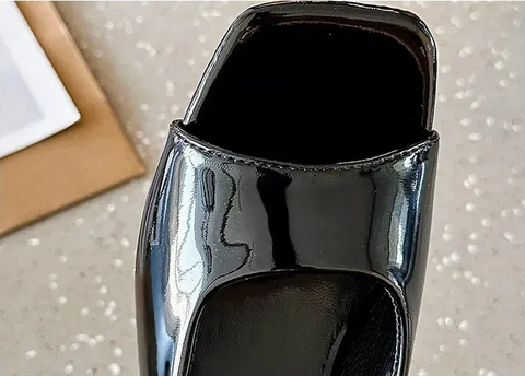 New Patent Leather Heel Sandals CODE: KAR3844