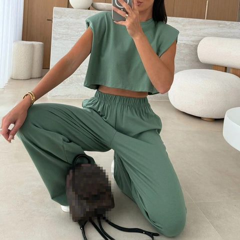 New Fashion O-neck With Solid Shoulder Pad Sleeveless Shirt Pant Two Piece Set CODE: KAR3934