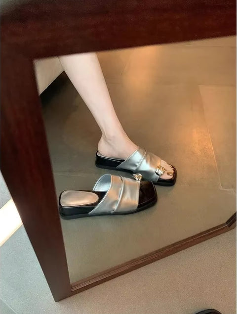 New Fashion Silver Metallic Slip-On Flats with Chain Detail Slippers CODE: KAR4103