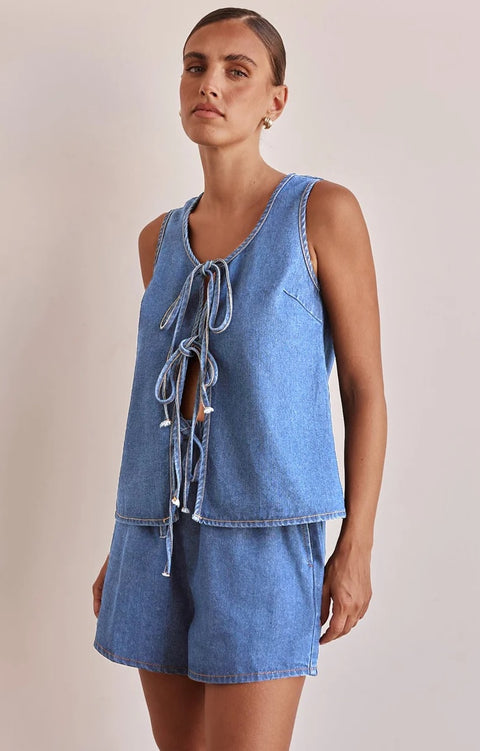 Fashion Sleeveless O-Neck Tops Shorts Trousers Two-Piece Set CODE: READY1636