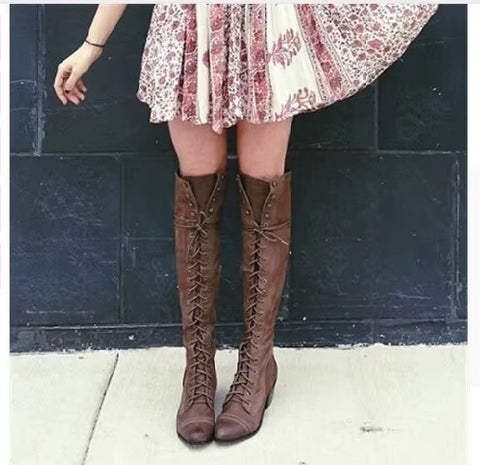 New Boots Flats Shoes Woman Square Heel SIZE: 35 CODE: READY1664