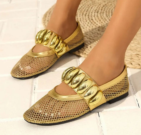 New Stylish Design, Unique Metal Accents, Comfortable Fit Flats SIZE: 39 CODE: READY1732